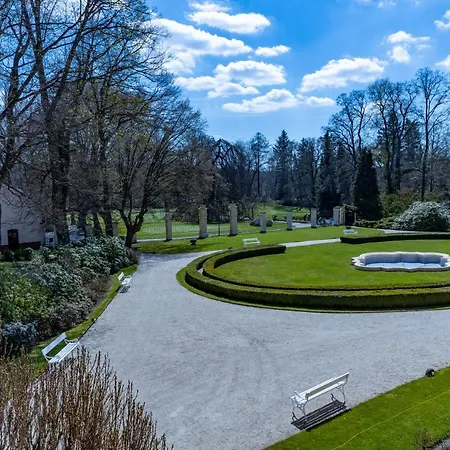 Zámek štiřín Hotel Velké Popovice
