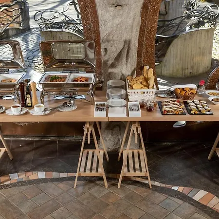 Zámek štiřín 4*